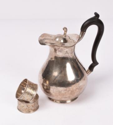 An Edwardian silver jug Birmingham 36ae19