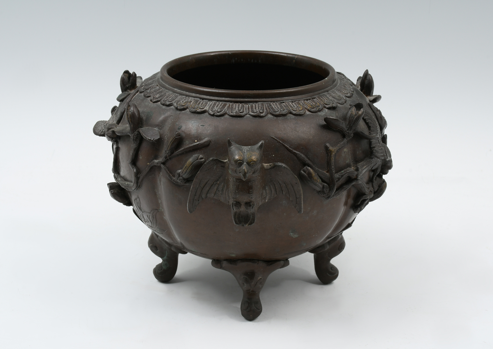 JAPANESE MEIJI BRONZE FIGURAL JARDINIERE: