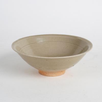 A Chinese bowl, Song Dynasty, pale celadon