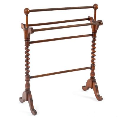 A Victorian towel rail on twist 36db0d