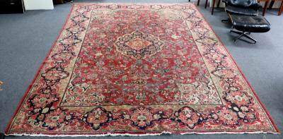 A North West Persian Mahal carpet  36dc13