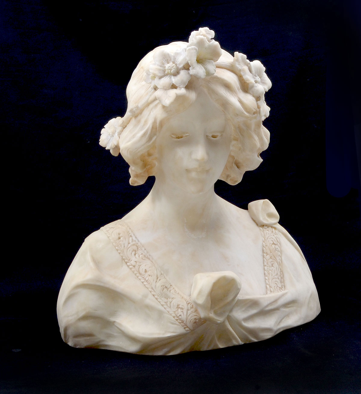 FINE ITALIAN MARBLE BUST OF A MAIDEN 36ddd5