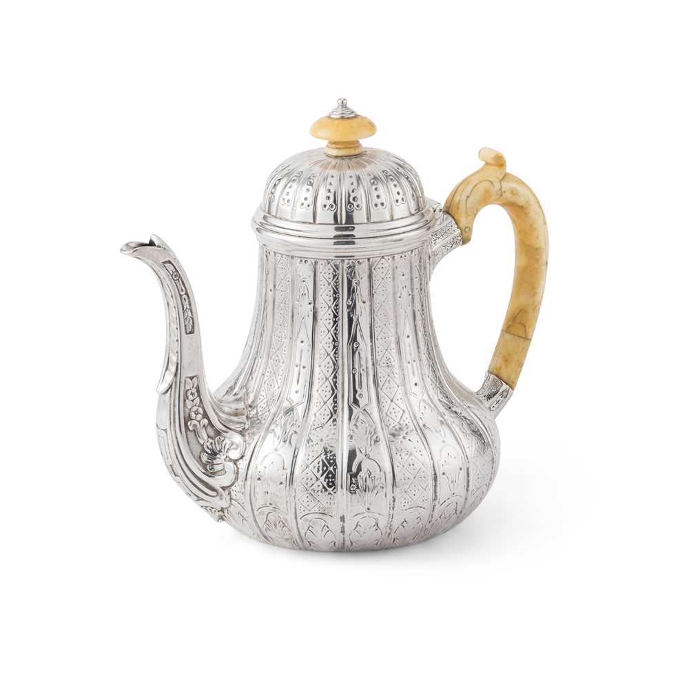 Y A VICTORIAN COFFEE POT Garrard,