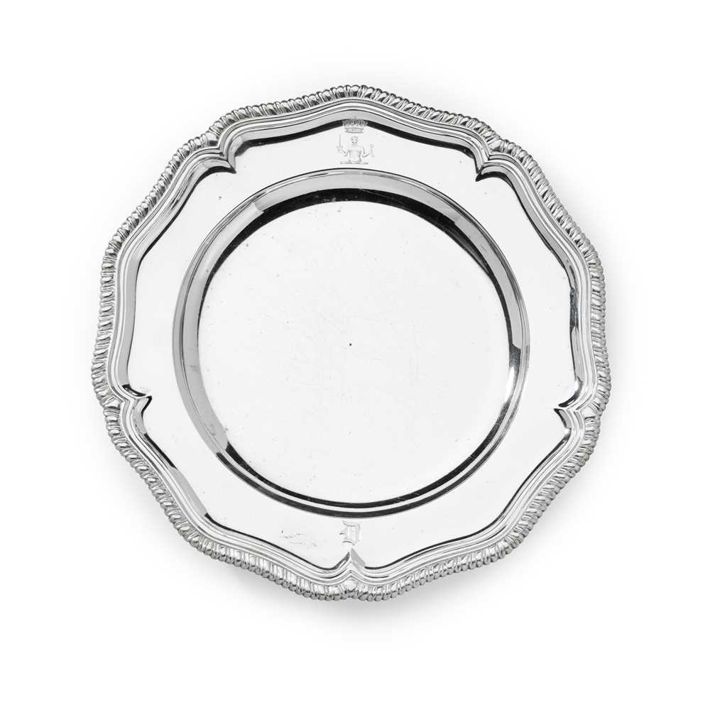 A GEORGE III STYLE DINNER PLATE