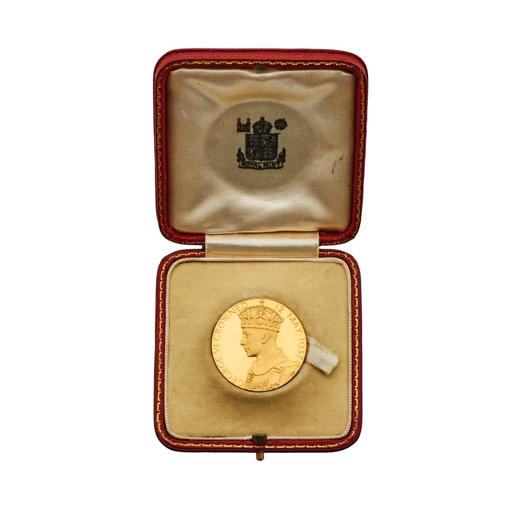 1937 ROYAL MINT CASED GOLD CORONATION 36dedd