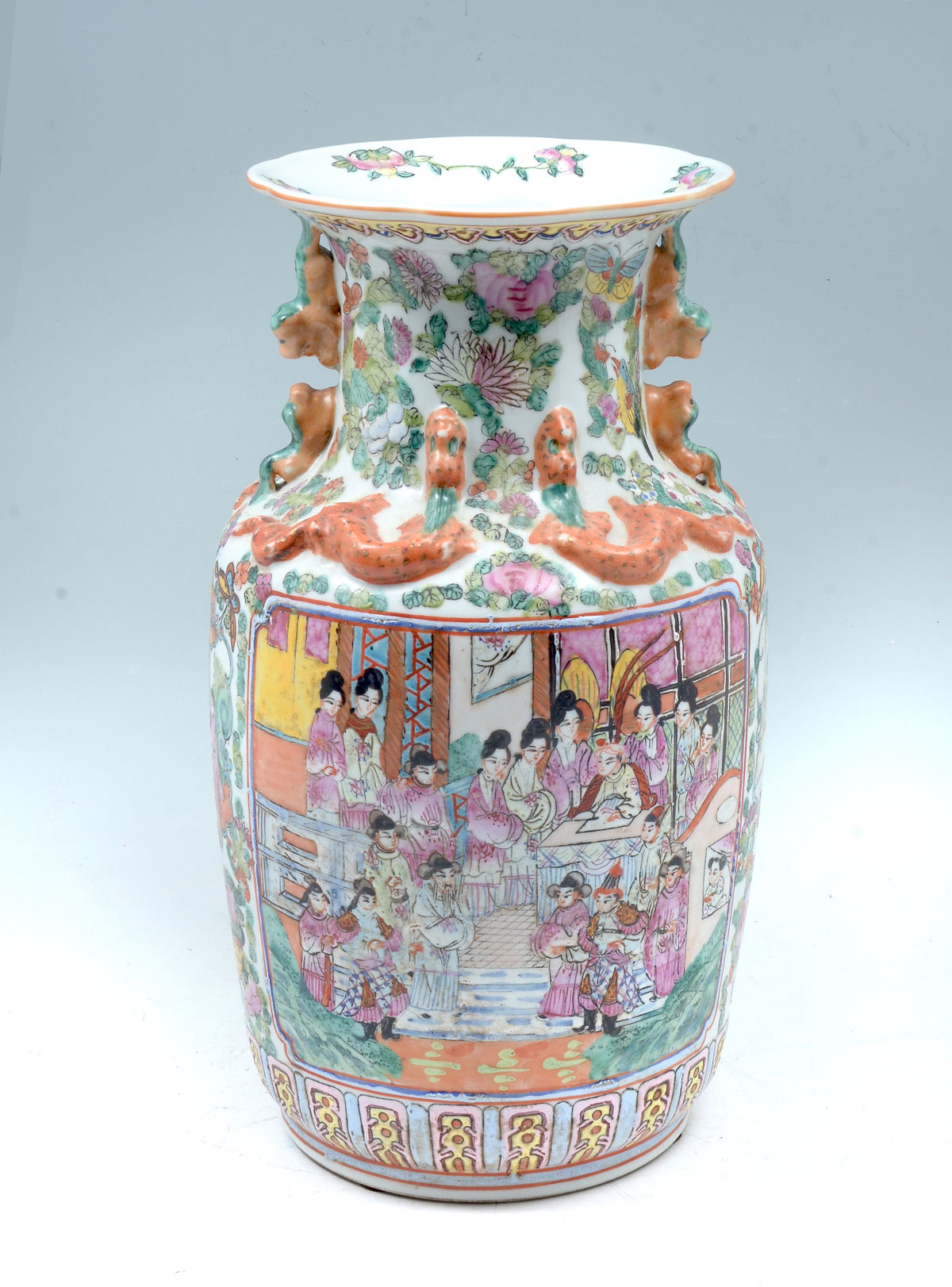 CHINESE FAMILLE ROSE VASE: Chinese