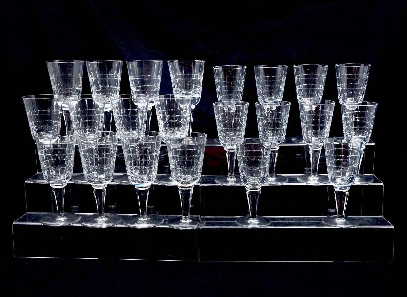22 PC CRYSTAL STEMWARE COLLECTION  36df64