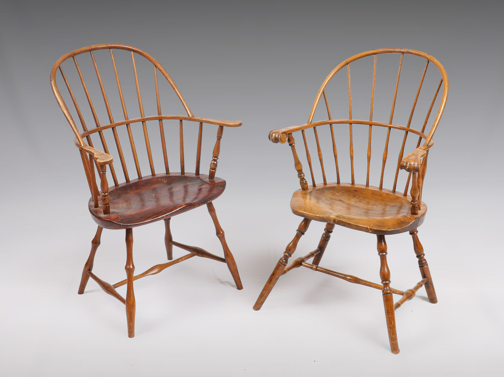 2 PC. WINDSOR BOW-BACK CHAIRS: 2- Windsor