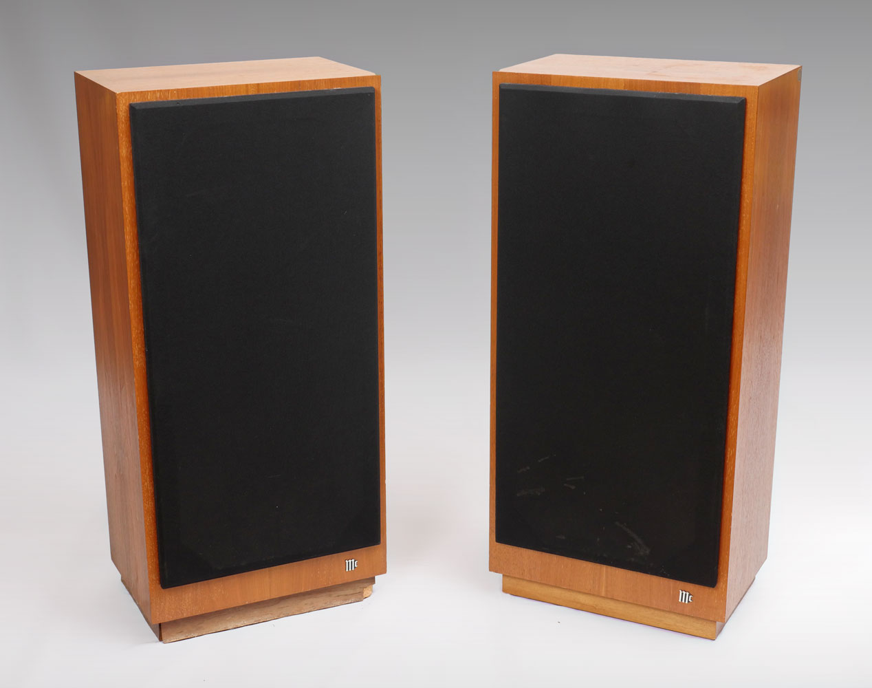 PR LARGE MACINTOSH SPEAKERS: 2-