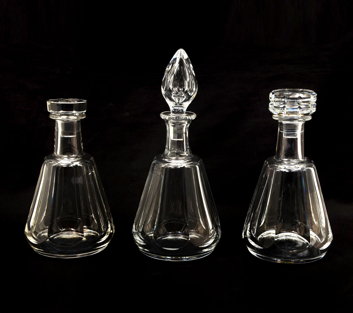 3 BACCARAT CRYSTAL DECANTERS 3  36e180