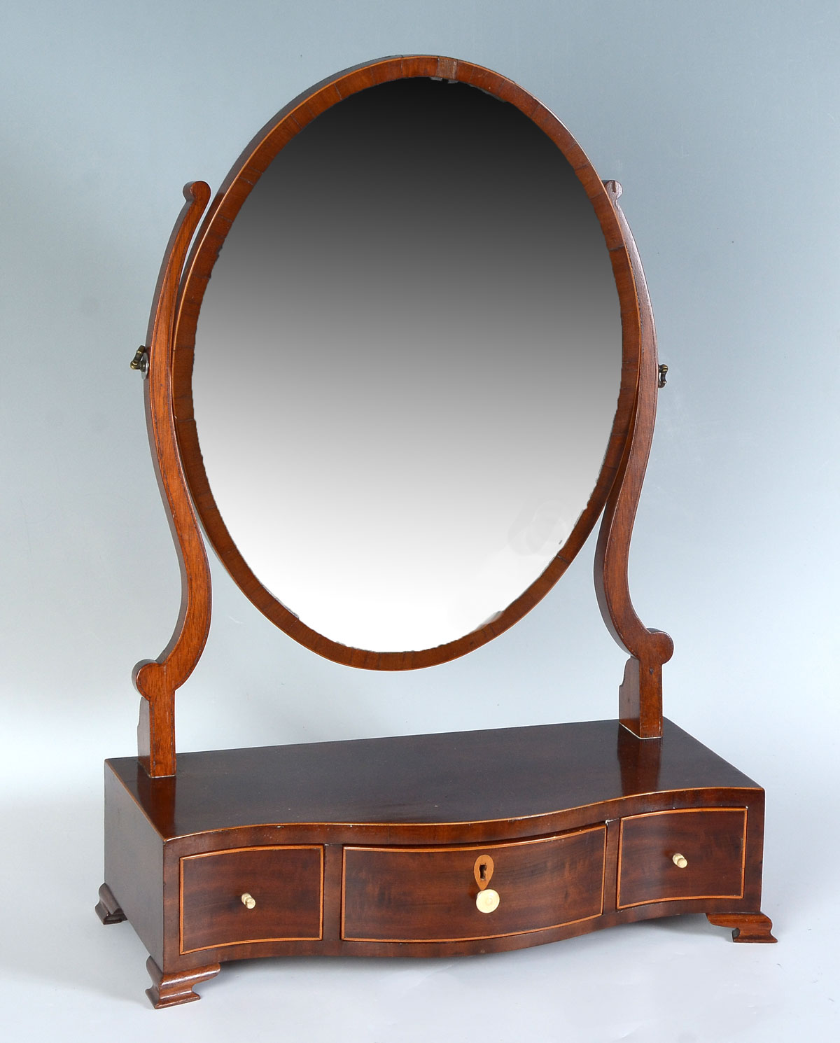 18TH C. MAHOGANY SHAVING MIRROR: Circa