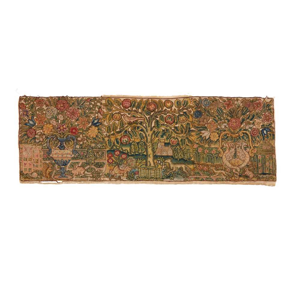 NEEDLEWORK VALANCE PANEL FRAGMENT EARLY 36e3b6