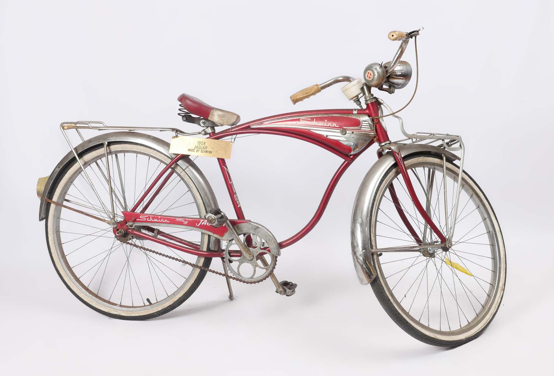 1958 SCHWINN ''JAGUAR'' BICYCLE:
