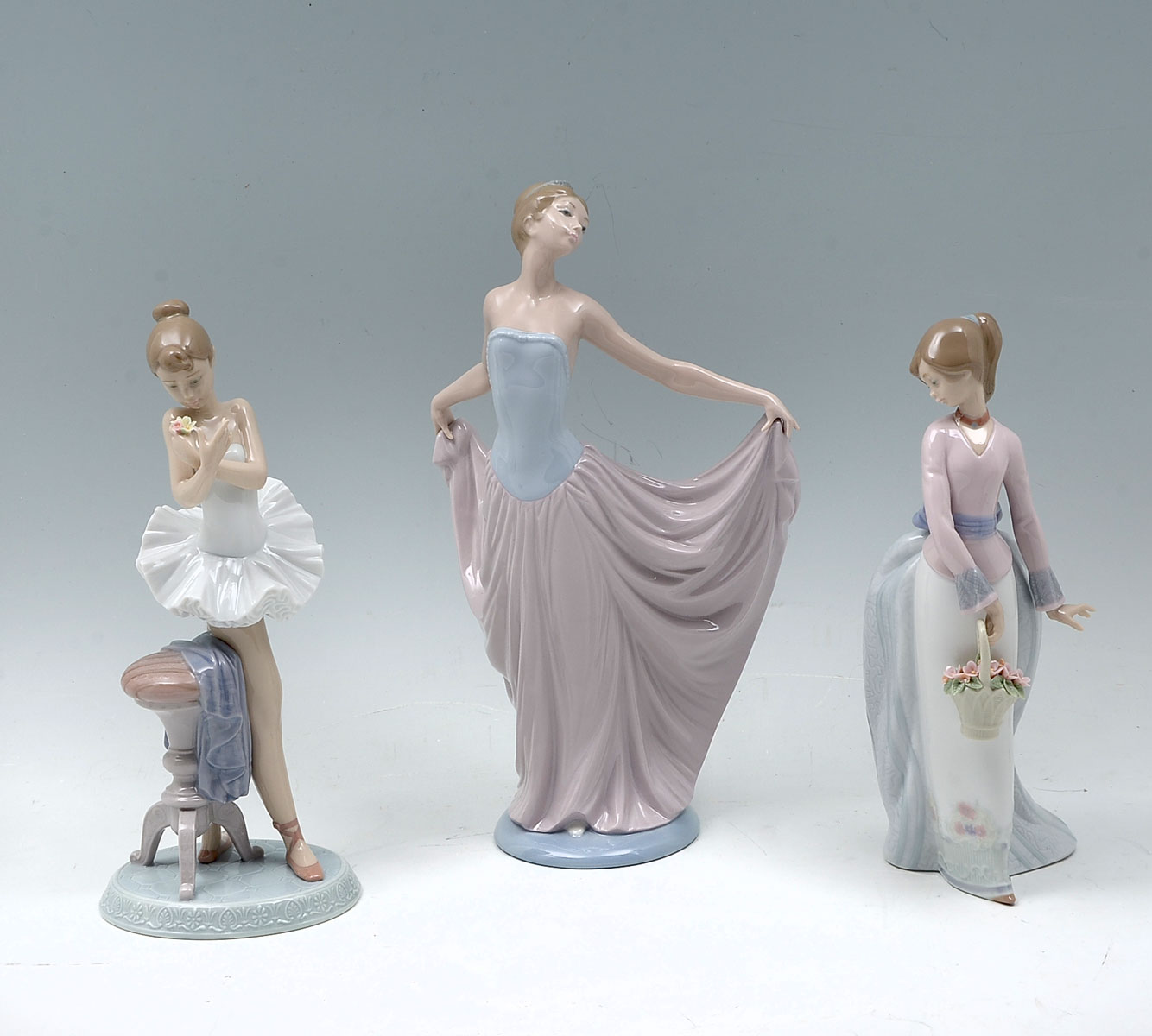 3 PC LLADRO PORCELAIN FIGURINE