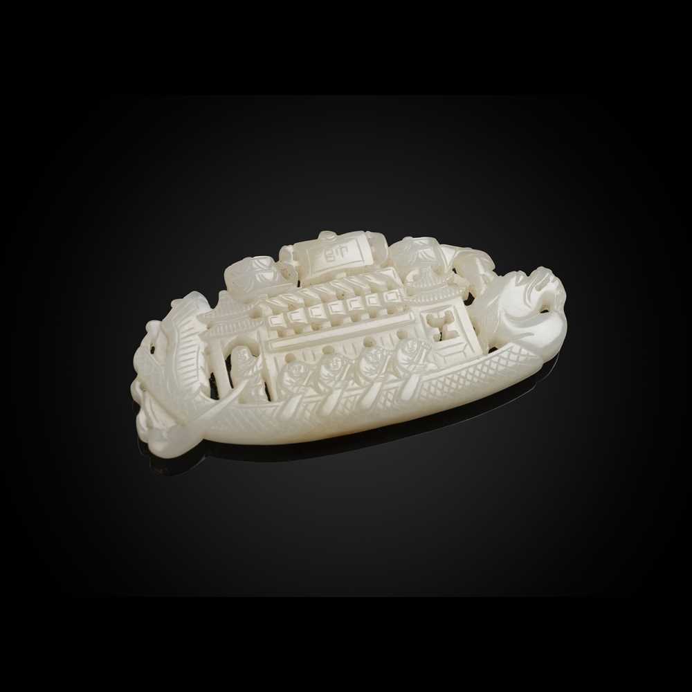 WHITE JADE RETICULATED DRAGON BOAT