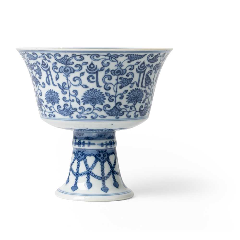 BLUE AND WHITE 'LANCA' STEM CUP
QING