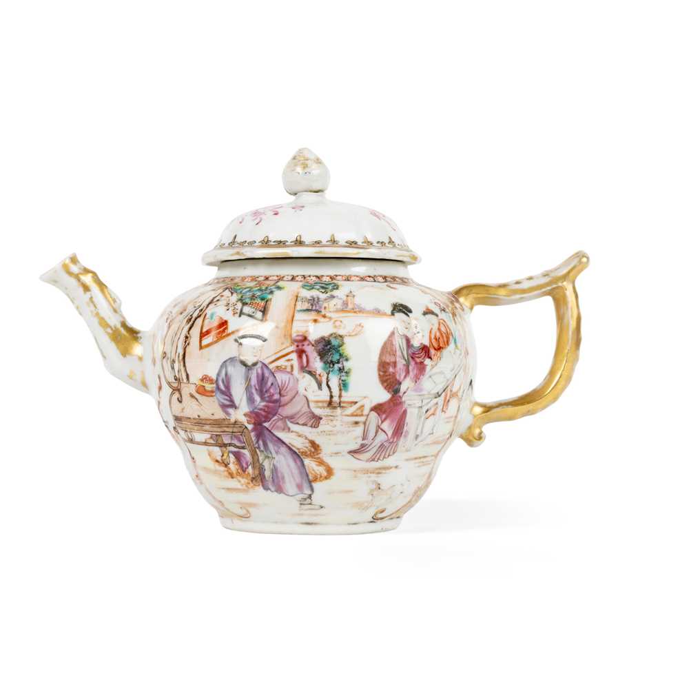 EXPORT FAMILLE ROSE LOBED TEAPOT
QING