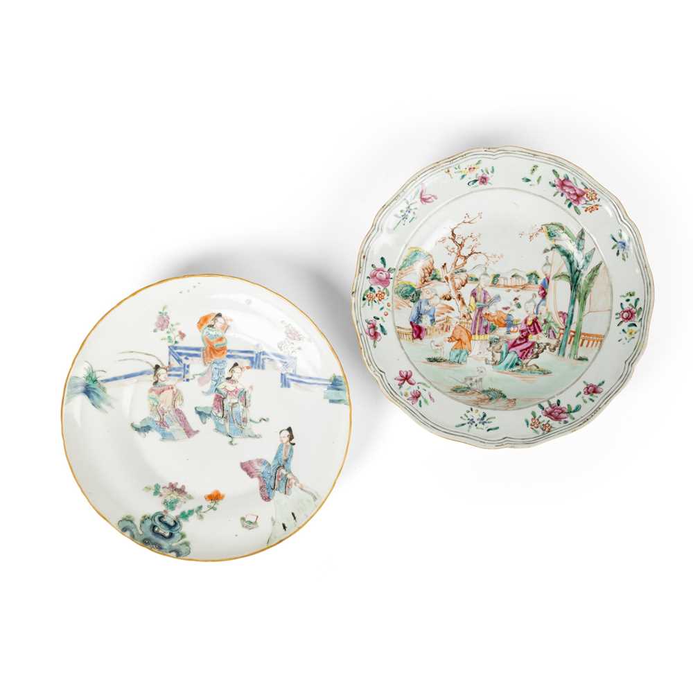 TWO FAMILLE ROSE PLATES QING DYNASTY  36e78c