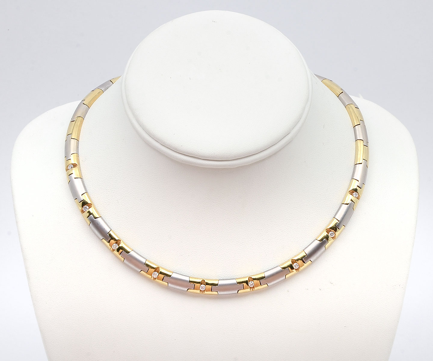 2 TONE 18K COLLAR NECKLACE WITH