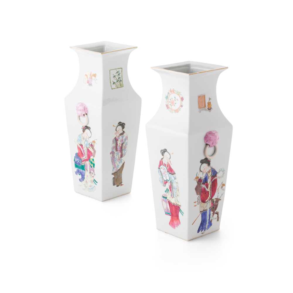 TWO FAMILLE ROSE LADIES VASES QING 36eb95