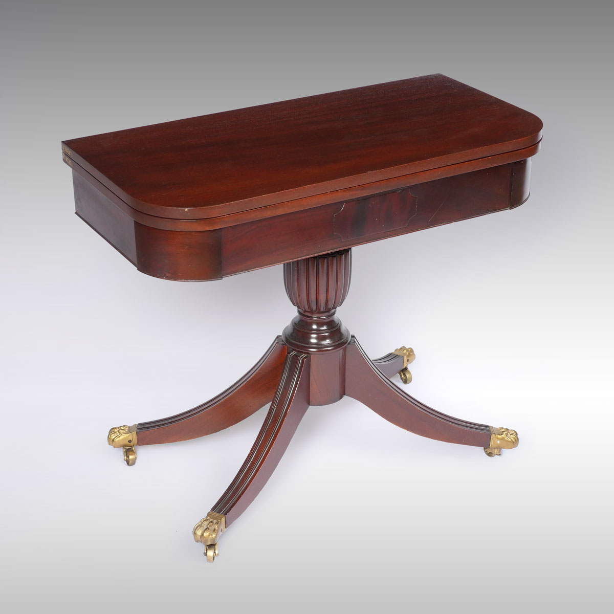 MAHOGANY GAME TABLE: Game table with