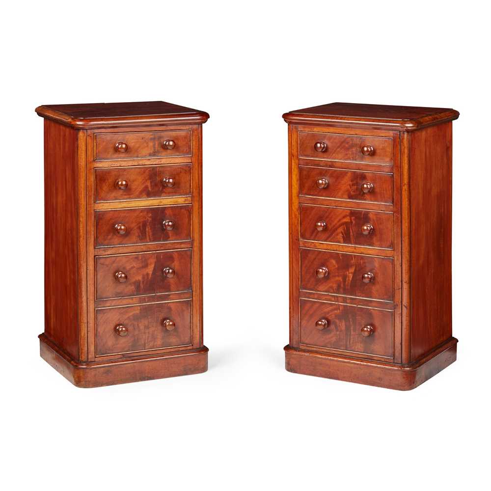 PAIR OF VICTORIAN MAHOGANY BEDSIDE