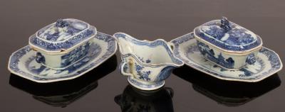 A Chinese blue and white sauce boat,
