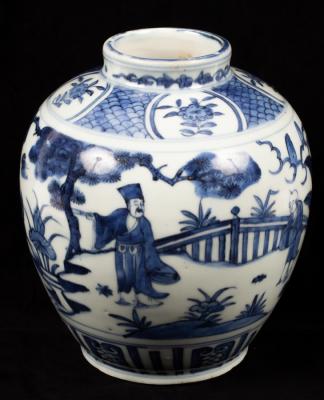 A Chinese blue and white jar decorated 36c79e