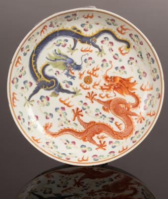 A Chinese famille rose porcelain plate,