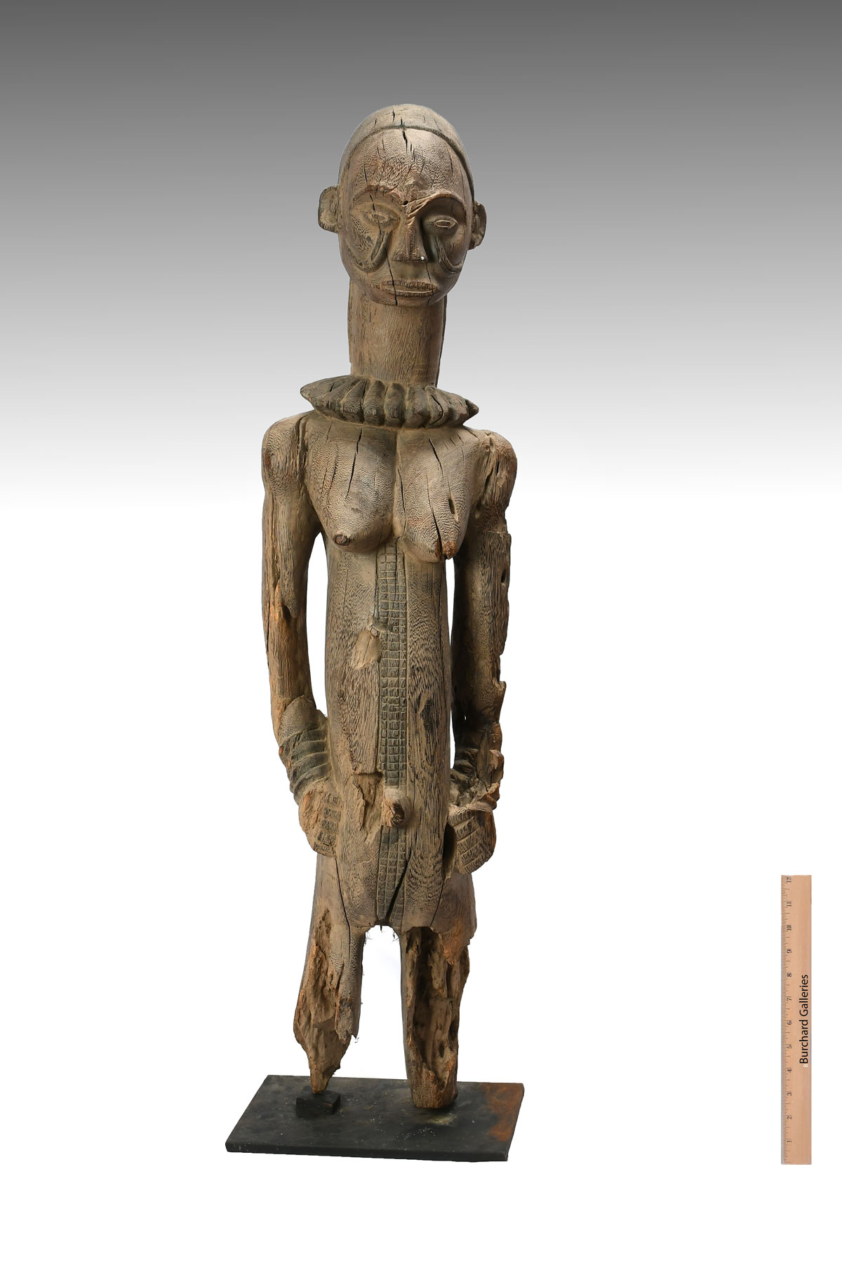 EARLY AFRICAN FIGURAL CARVING ON 36ca44