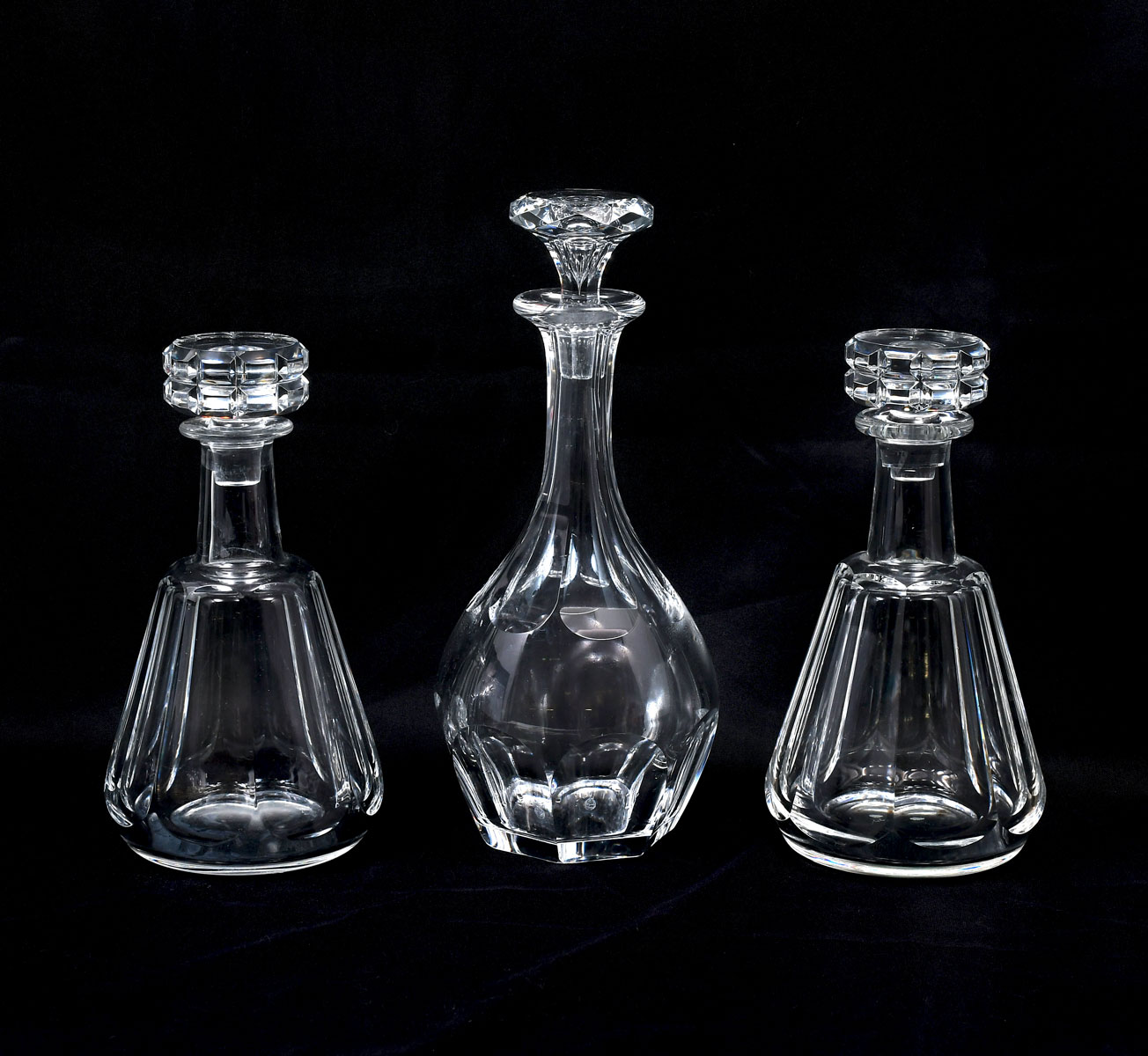 3 BACCARAT DECANTERS Three French 36cae8