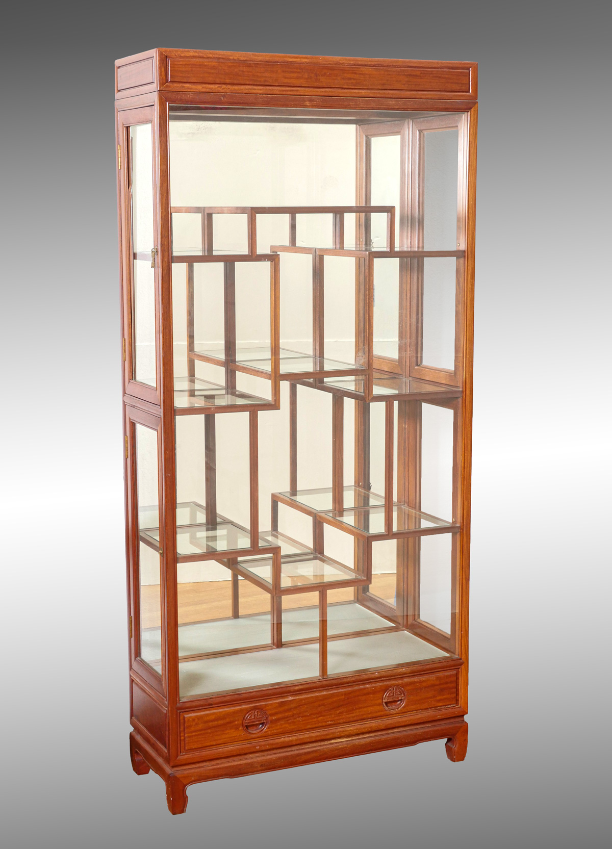 CHINESE STYLE LIGHTED DISPLAY CABINET  36cb90