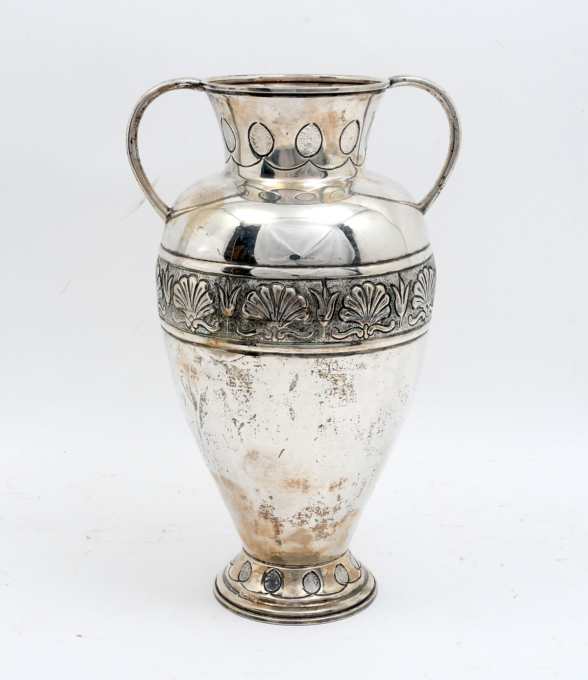 COIN SILVER HANDLED VASE BY SUMER: