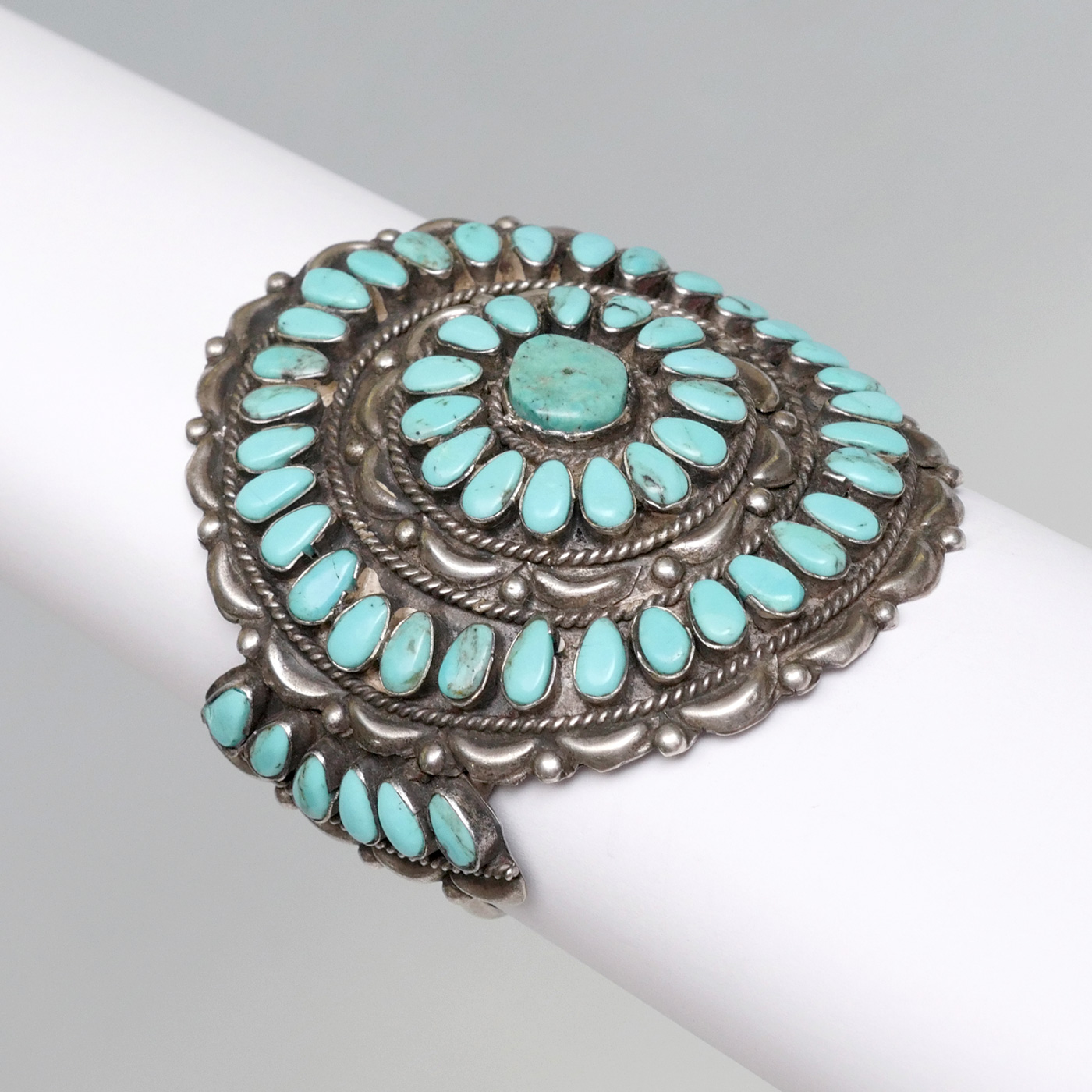 ZUNI PETIT POINT TURQUOISE AND 36cc73