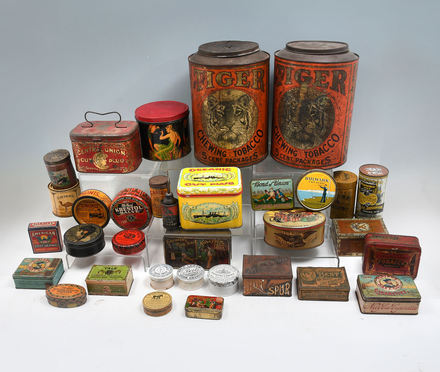 LARGE TOBACCO TIN COLLECTION Large 36cce4