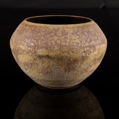 Chris Carter (born 1945), a stoneware