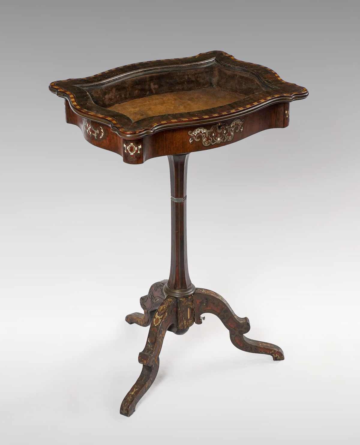 INLAID TABLE VITRINE: Earlier construction,