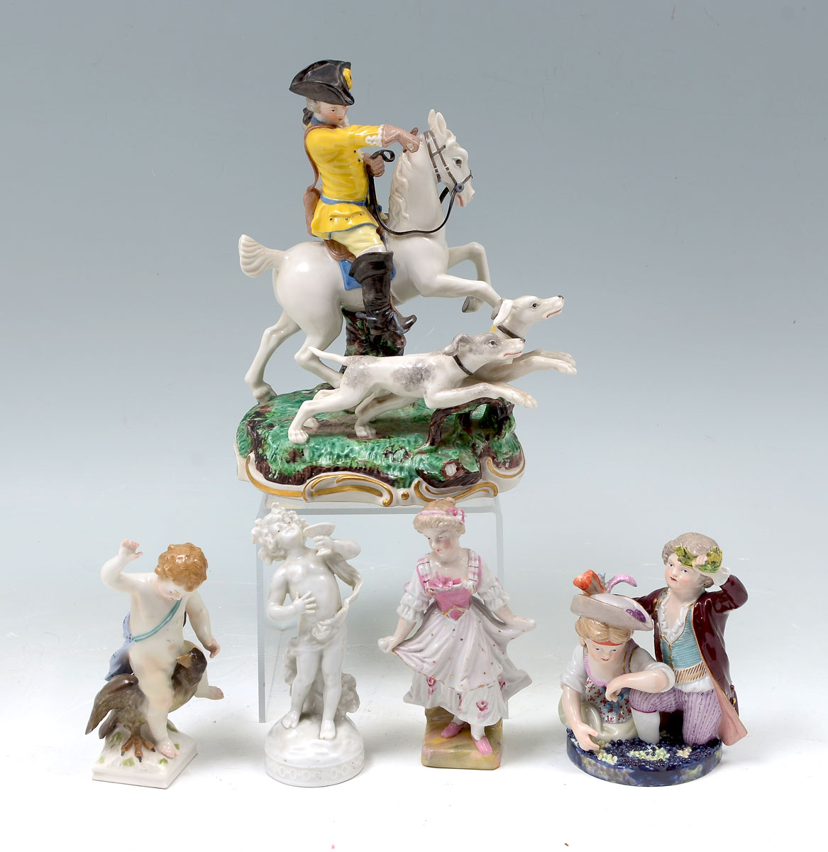 5 PC PORCELAIN FIGURES INCLUDING 36d0ab