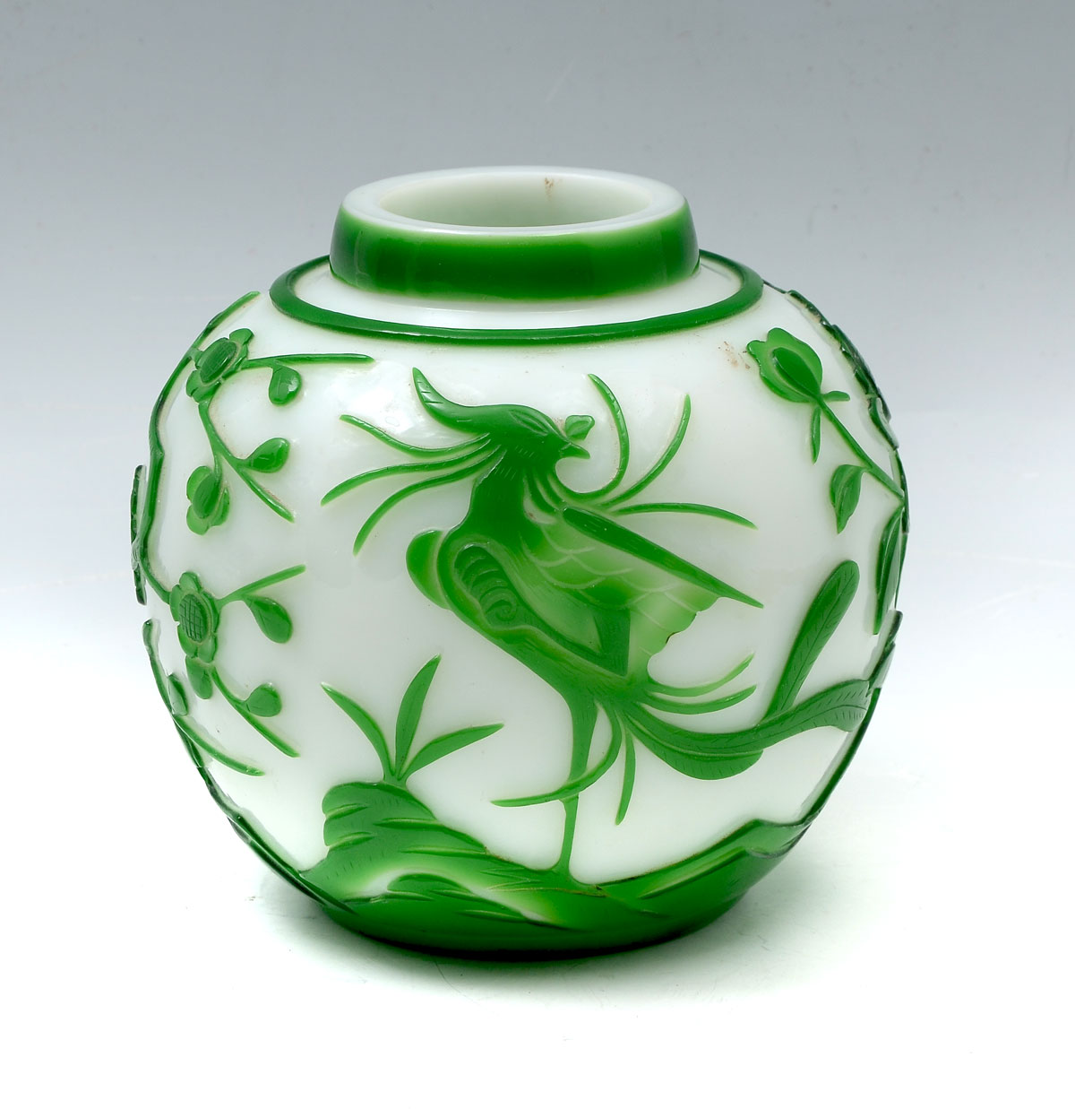 CHINESE GREEN & WHITE PEKING GLASS