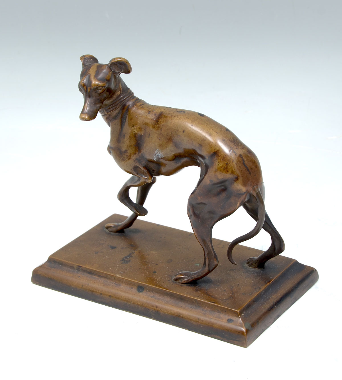 BRONZE WHIPPET SCULPTURE IN THE 36d16c