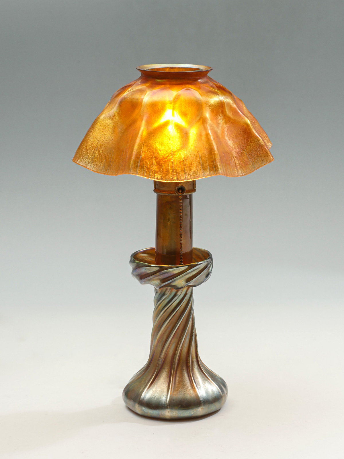 TIFFANY FAVRILLE GLASS CANDLE STICK 36d1c9