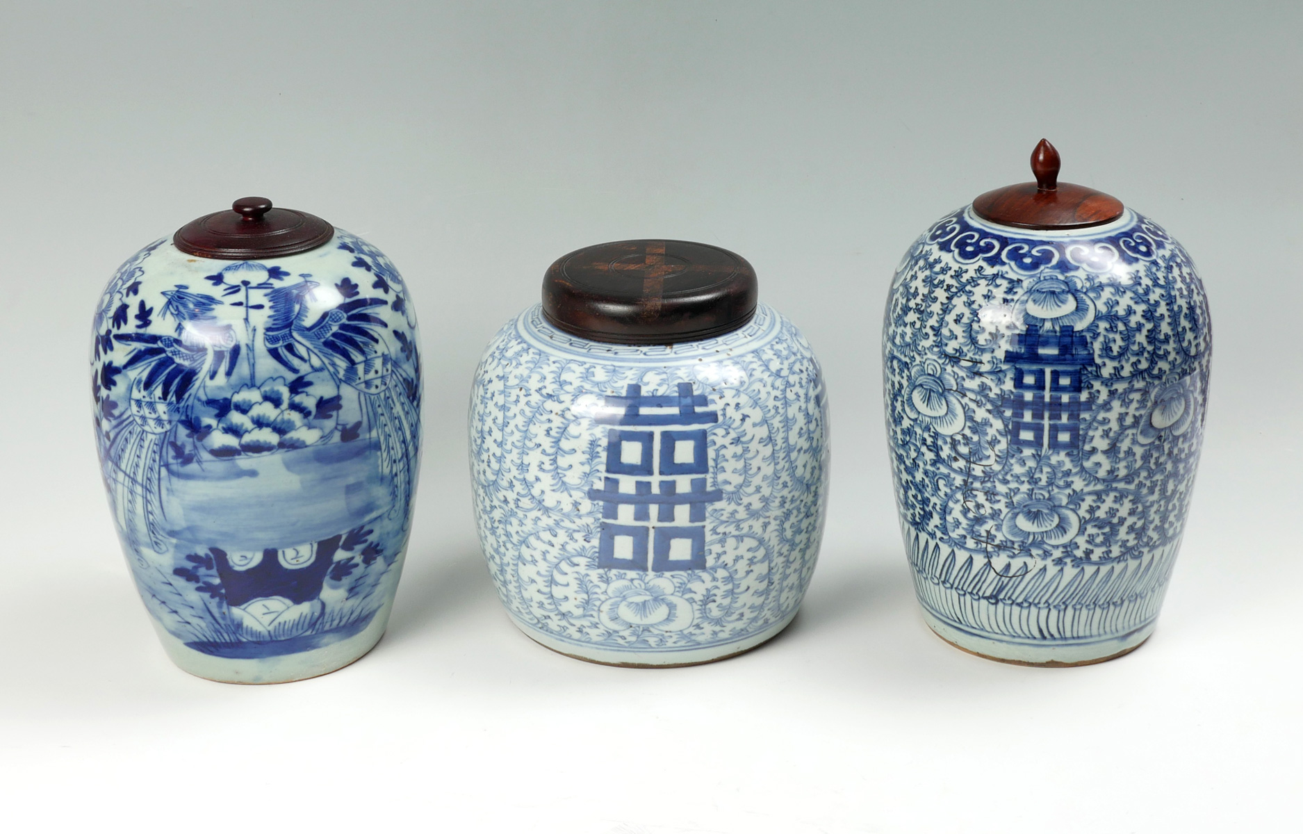 3 QING DYNASTY CHINESE BLUE AND 36d201