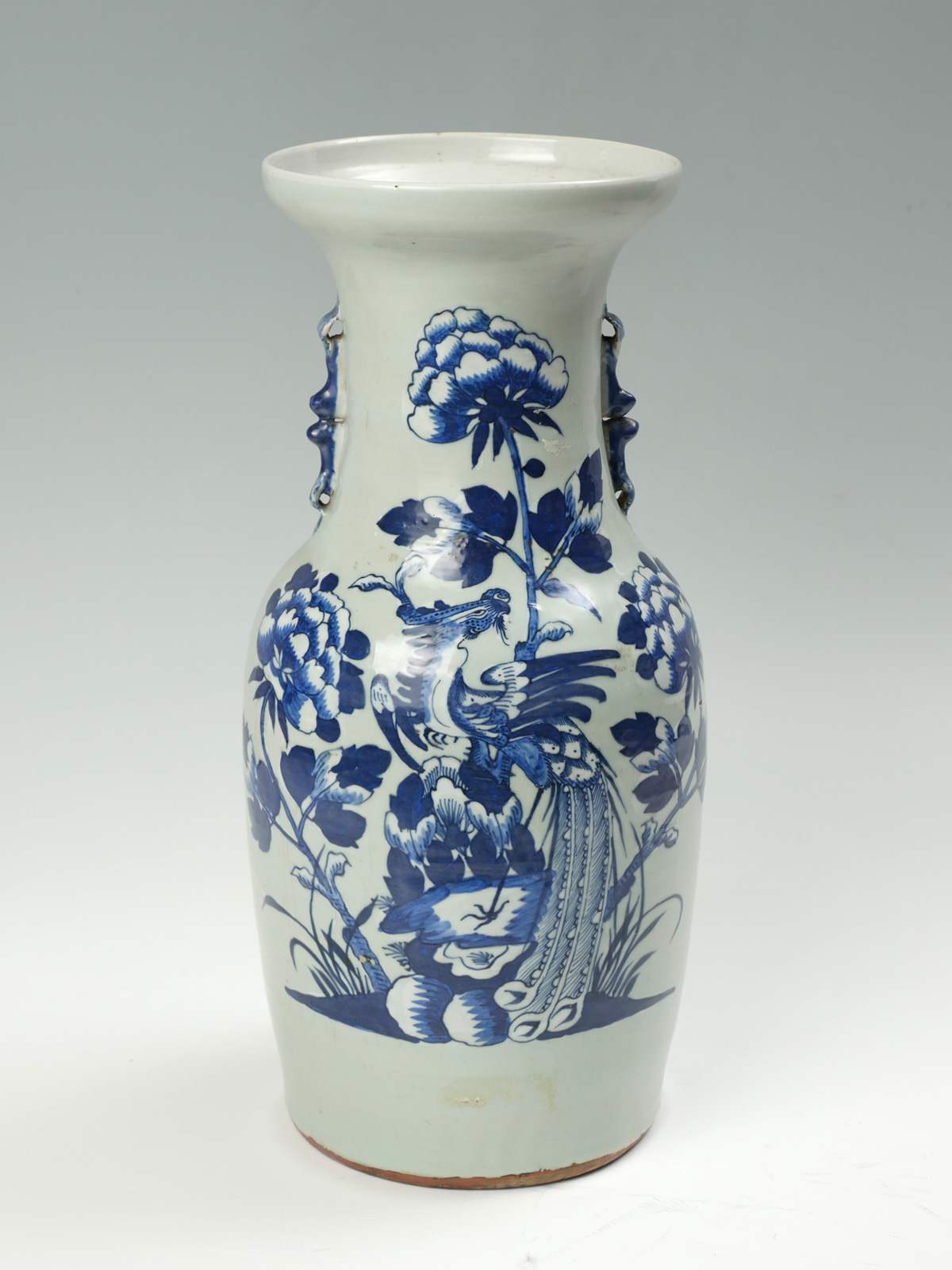 CHINESE 19TH C. BLUE AND WHITE