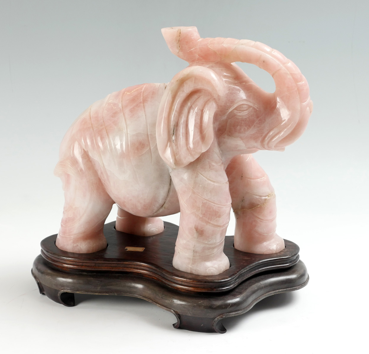 LARGE ROSE QUARTZ CARVED ELEPHANT 36d211