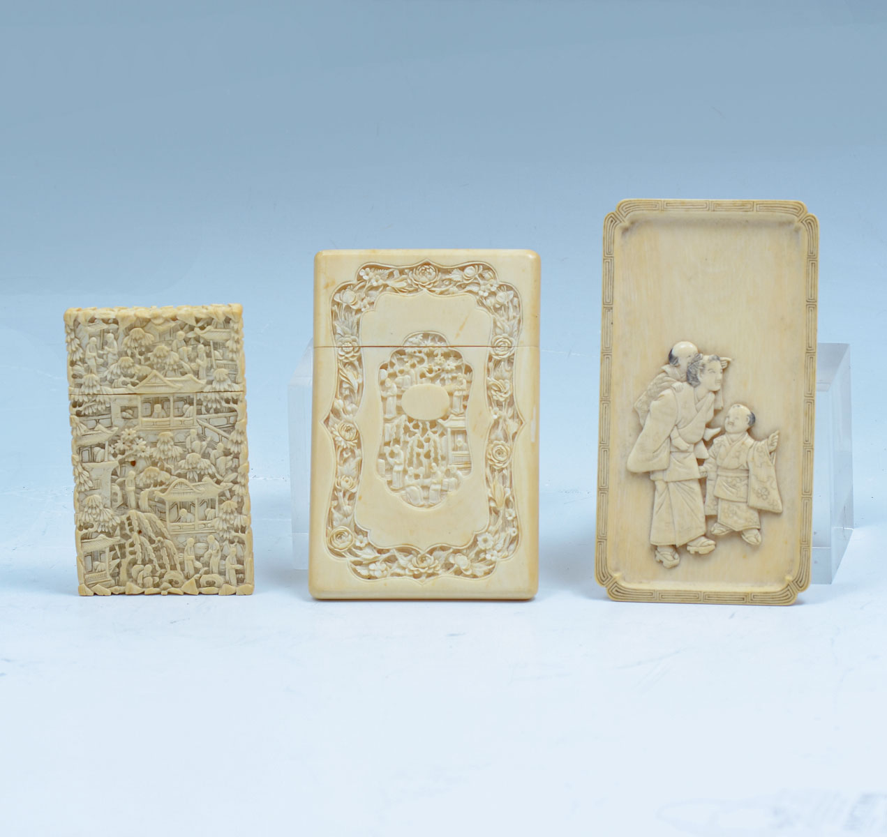 3 PC CARVED CHINESE IVORY CARD 36d277