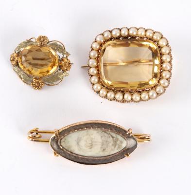 A citrine and pearl brooch of 36d437