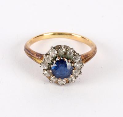 A sapphire and diamond cluster 36d447