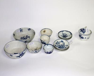 A collection of blue printed Worcester 36d552