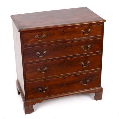 A George III mahogany chest of 36d654