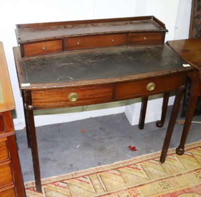 An Edwardian mahogany writing table 36d66b